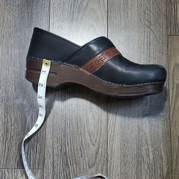 Dansko Black & Brown Leather Clogs - Picture 6 of 7